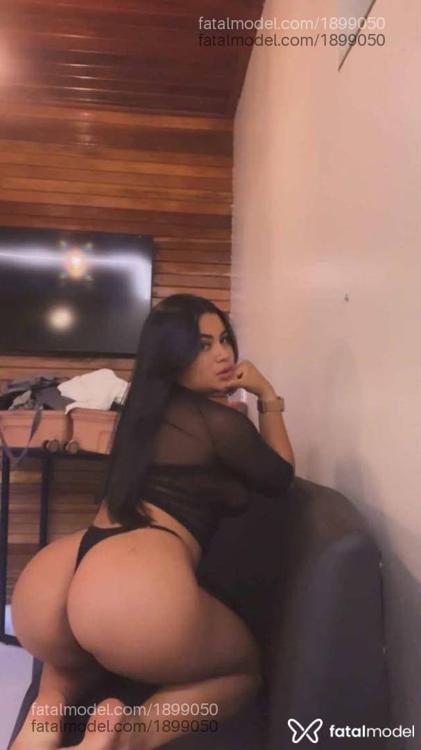 Acompanhante mulher morena (o) de olhos pretos - Melissa
