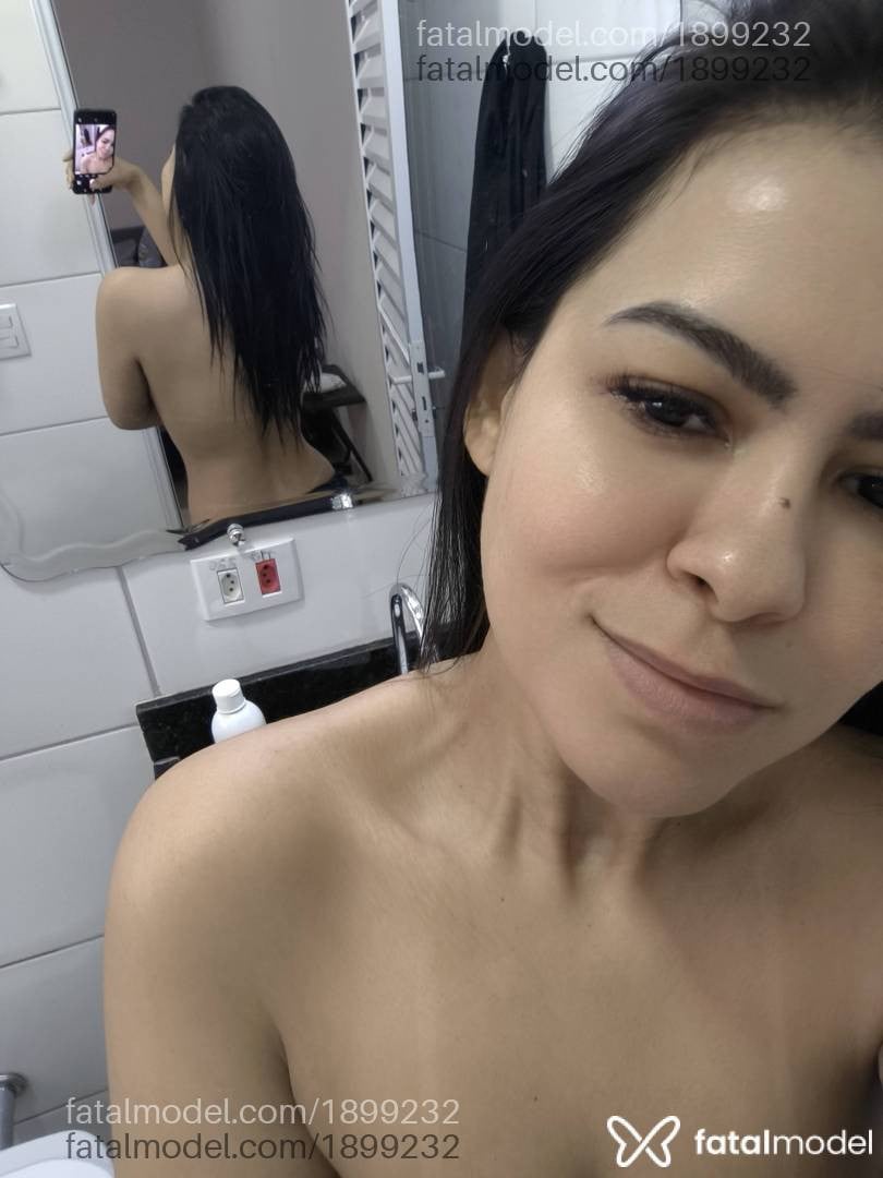 Acompanhante mulher com cabelo castanho de olhos castanhos em Presidente Epitácio - Mel