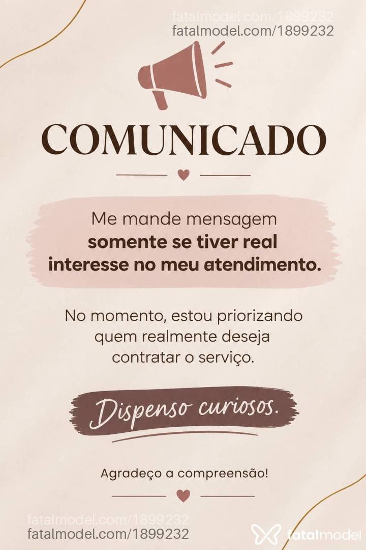 Acompanhante mulher com cabelo castanho de olhos castanhos - Mel