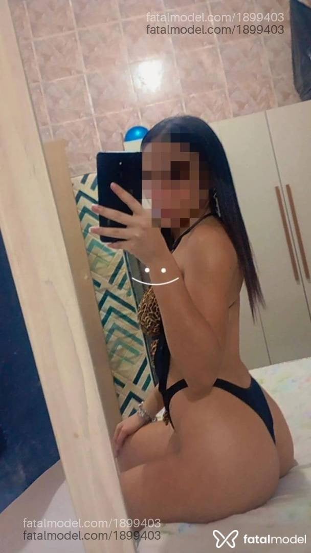 Acompanhante mulher com cabelo castanho de olhos castanhos - Mary