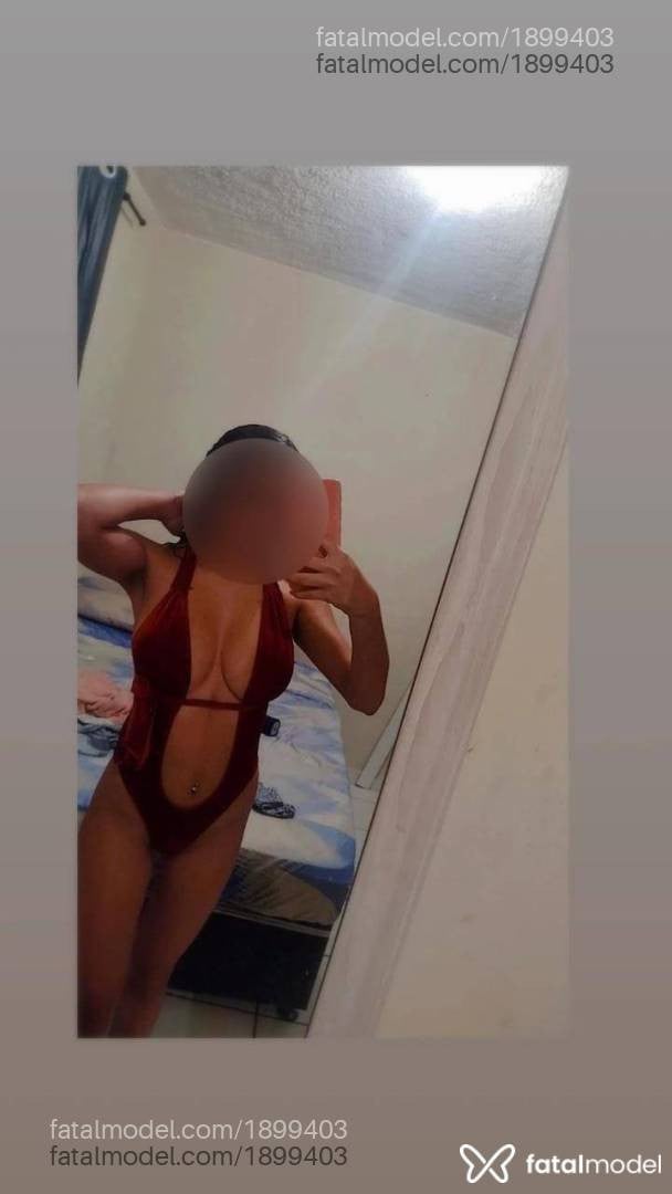 Acompanhante mulher com cabelo castanho de olhos castanhos em Volta Redonda - Mary