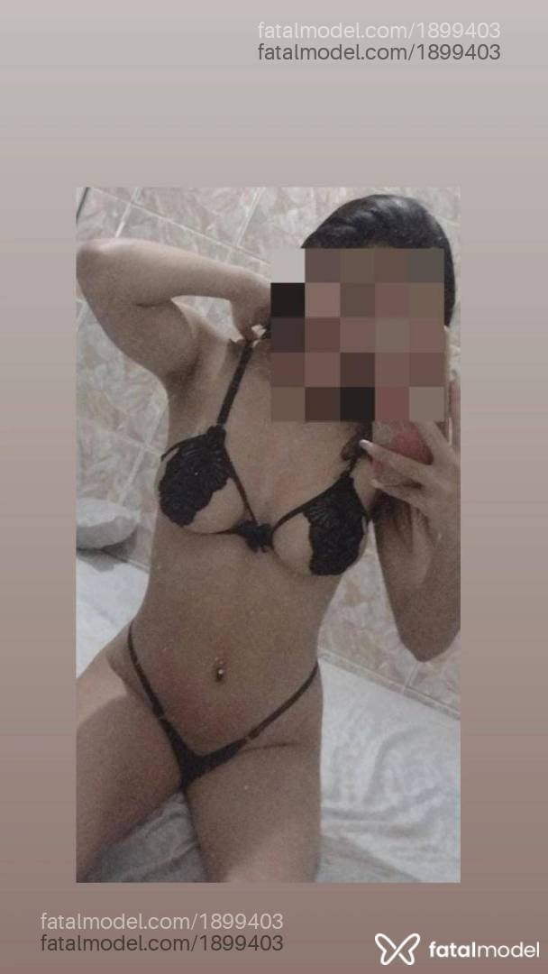 Acompanhante mulher com cabelo castanho de olhos castanhos - Mary