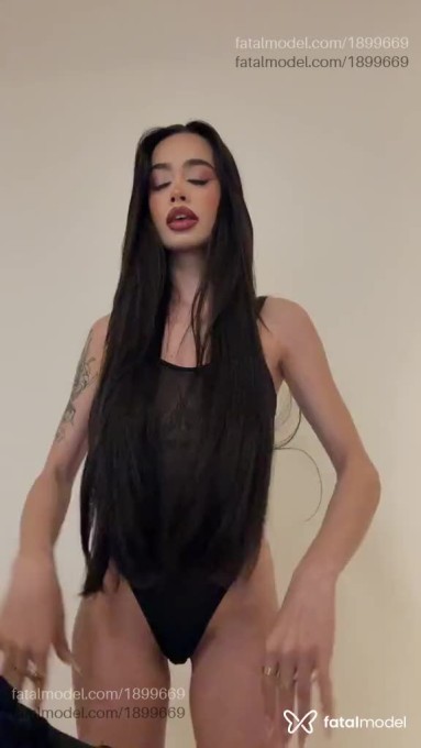 Acompanhante mulher com cabelo castanho de olhos castanhos em Virtual - Jheni