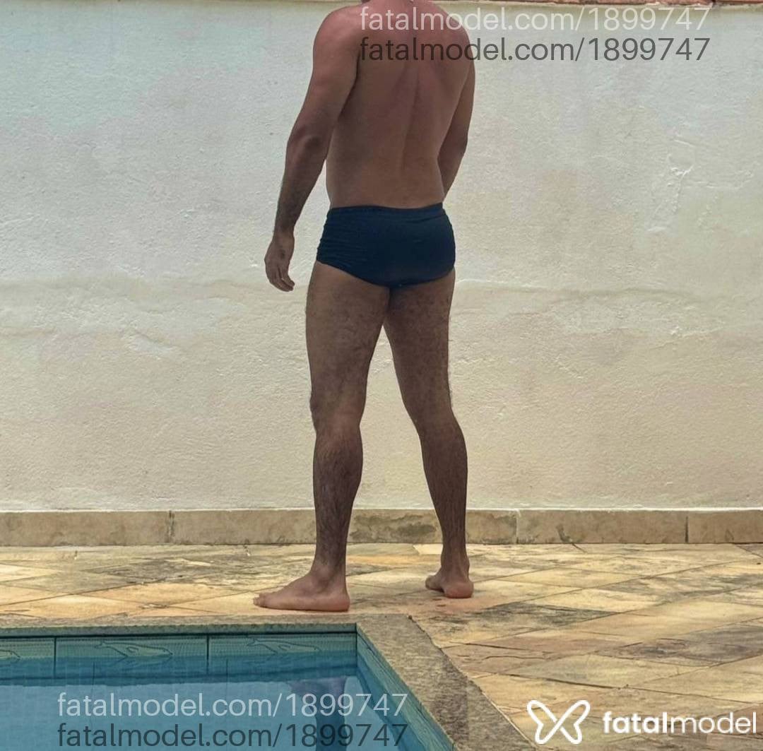 Acompanhante homem com cabelo grisalho de olhos castanhos - Dotdelicia