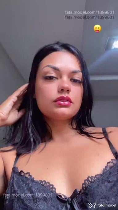 Acompanhante mulher morena (o) de olhos pretos em Rio Verde - Hellen
