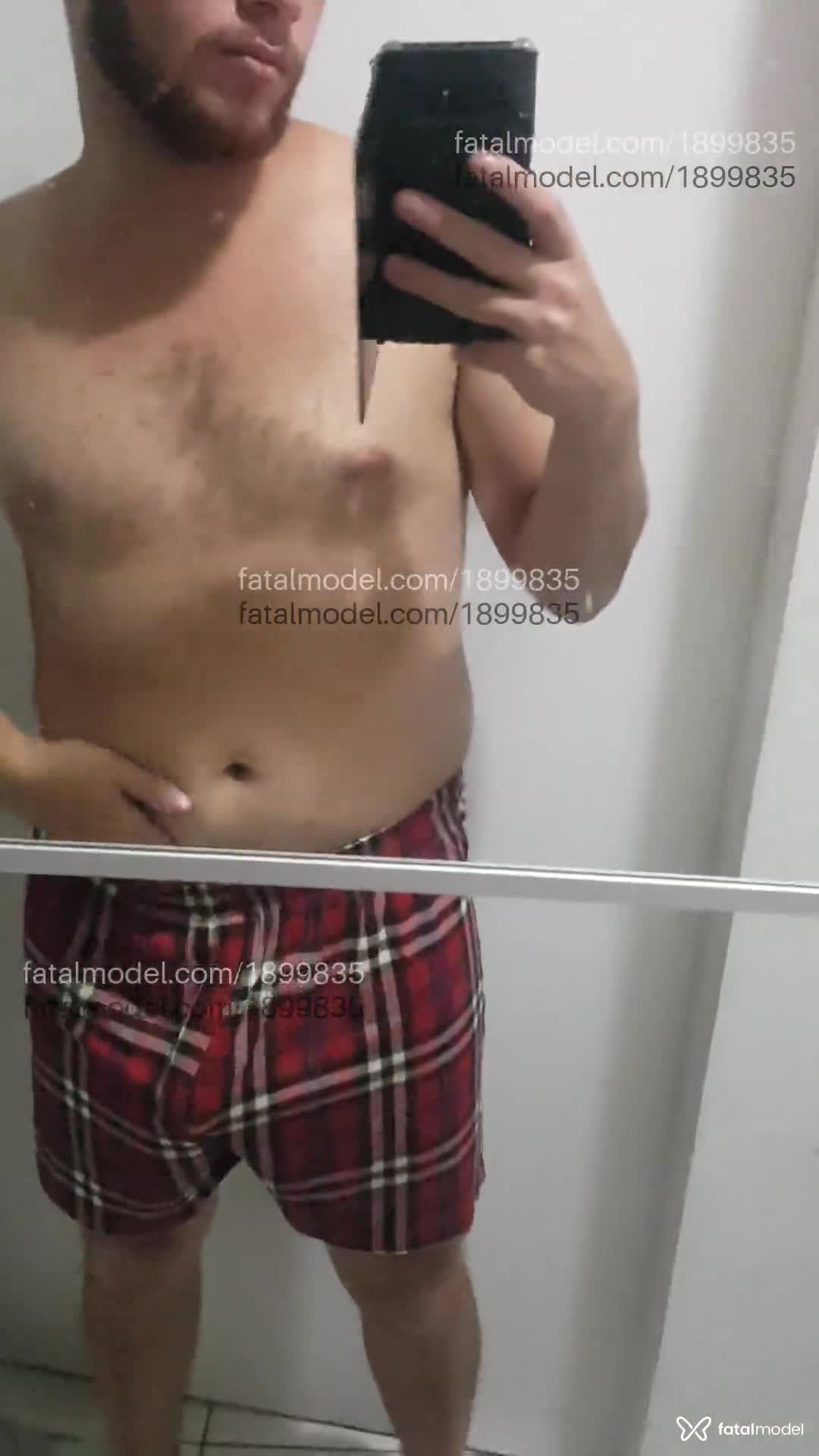 Acompanhante homem ruiva (o) de olhos castanhos em São Paulo Acompanhante homem ruiva (o) de olhos castanhos em São Paulo - Alisson del Anjeli