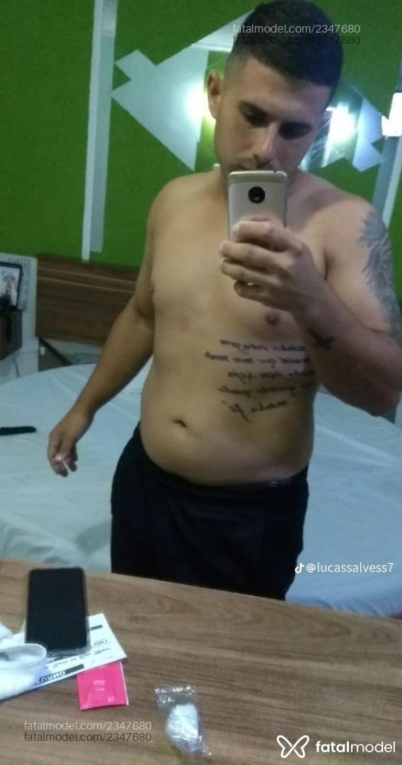 Acompanhante homem morena (o) de olhos castanhos em Cruzeiro Acompanhante homem morena (o) de olhos castanhos em Cruzeiro - Ricardo Almeida