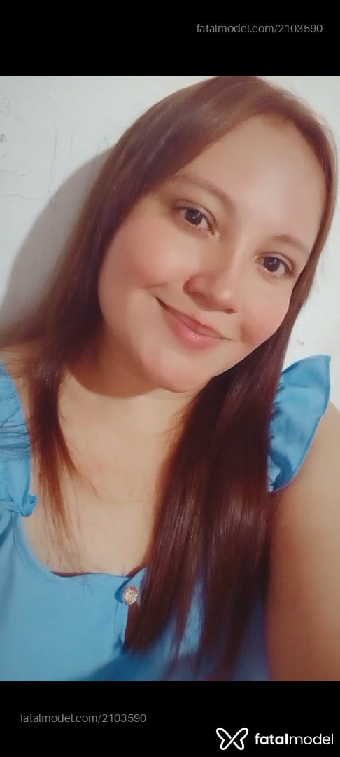Acompanhante mulher com cabelo castanho de olhos pretos em Virtual - Dayla