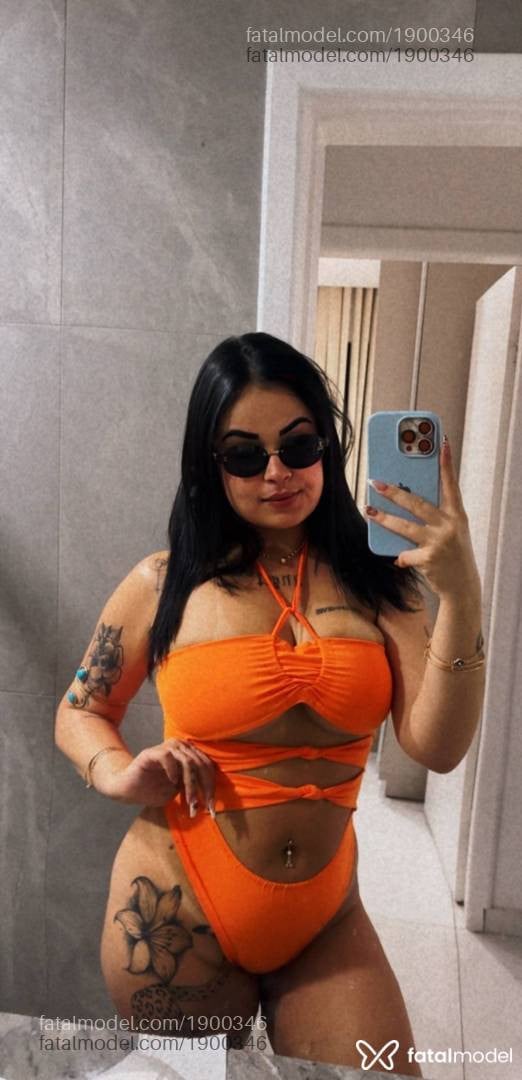 Acompanhante mulher morena (o) de olhos castanhos - Pyetra