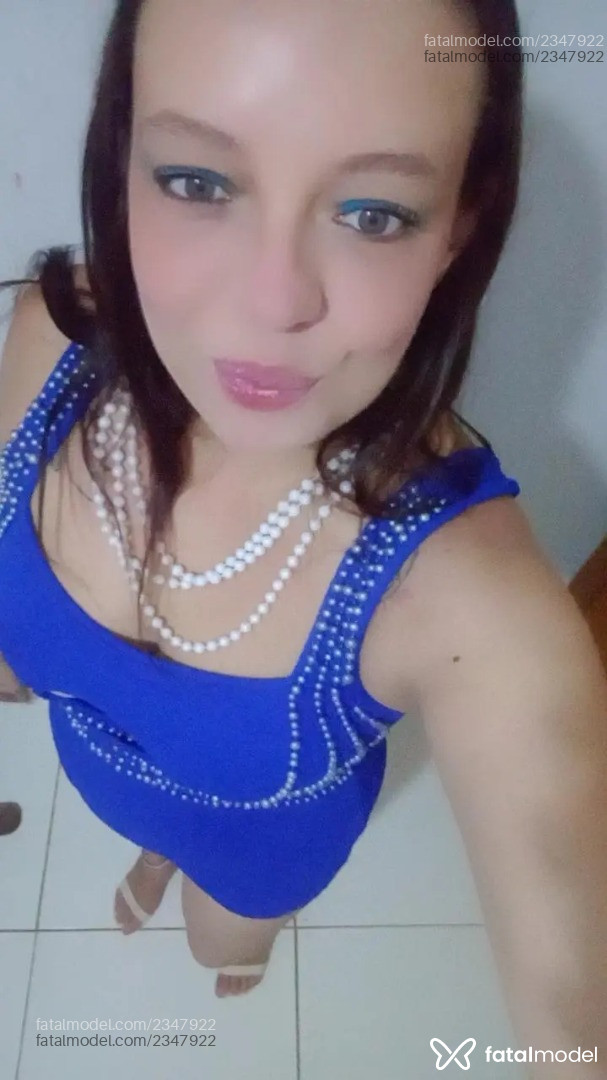 Acompanhante mulher com cabelo castanho de olhos verdes - Bruninha Acompanhante mulher com cabelo castanho de olhos verdes - Bruninha