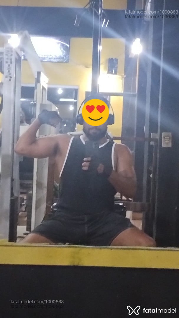Acompanhante homem morena (o) de olhos castanhos em Porto Alegre - Black Vippmassagem