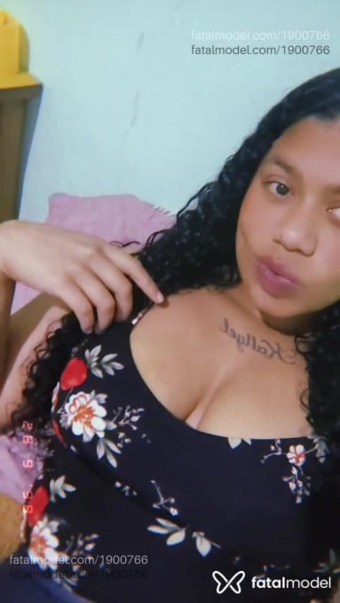 Acompanhante mulher morena (o) de olhos pretos em Rio de Janeiro Acompanhante mulher morena (o) de olhos pretos em Rio de Janeiro - Tchuka