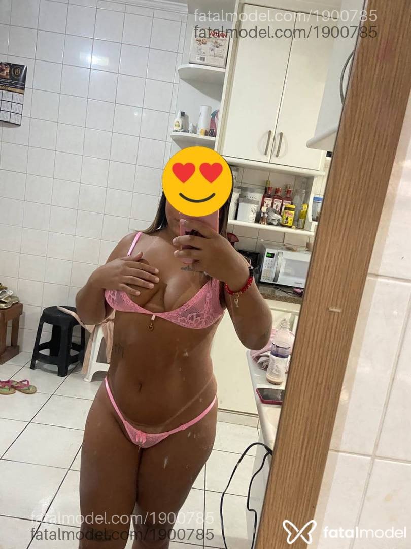 Acompanhante mulher morena (o) de olhos castanhos - Gaby