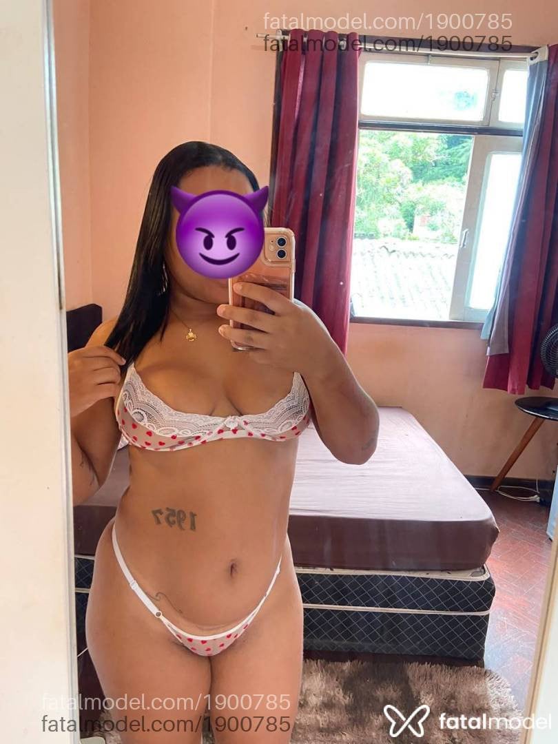 Acompanhante mulher morena (o) de olhos castanhos - Gaby
