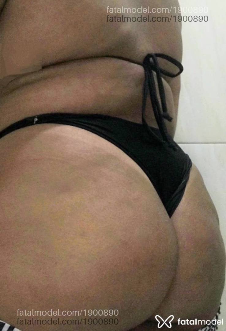 Acompanhante mulher com cabelo castanho de olhos mel em Rio das Ostras - Yara Souza