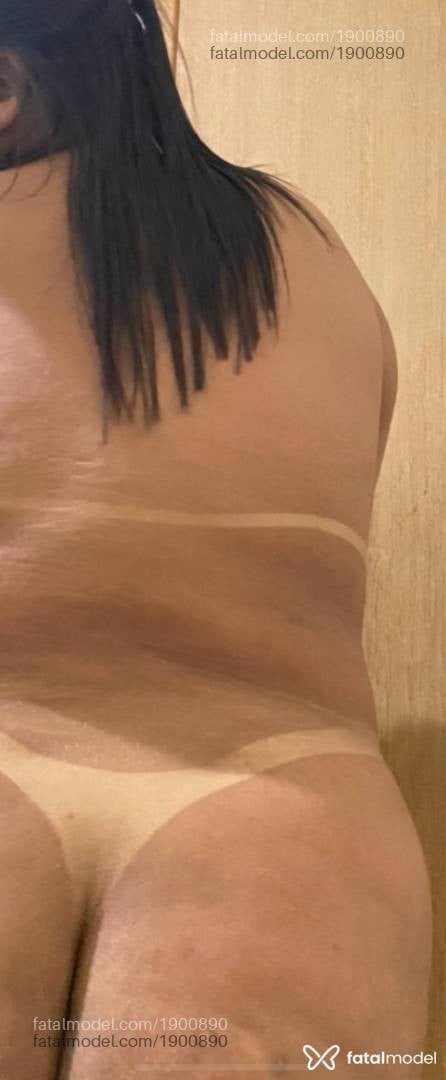 Acompanhante mulher com cabelo castanho de olhos mel em Rio das Ostras - Yara Souza