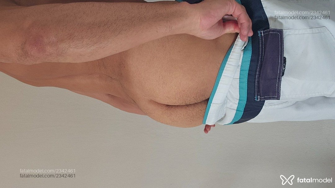 Acompanhante homem com cabelo castanho de olhos castanhos em Virtual - Juniorsurf