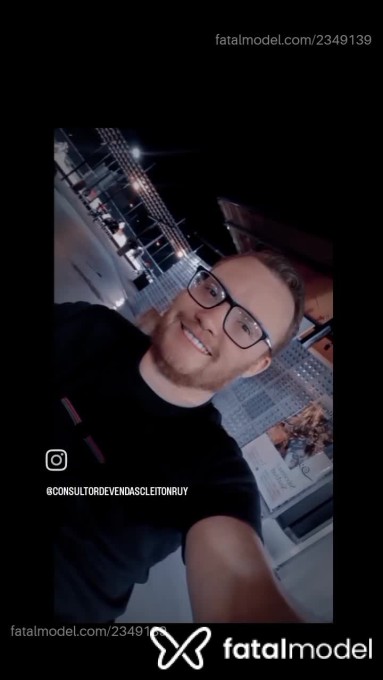 Acompanhante homem ruiva (o) de olhos castanhos em Virtual - Ruivogo