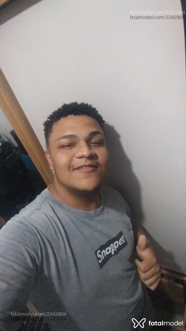 Acompanhante homem morena (o) de olhos pretos em Mogi Guaçu - Augusto