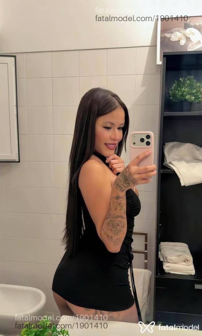 Acompanhante mulher com cabelo castanho de olhos pretos - Millena