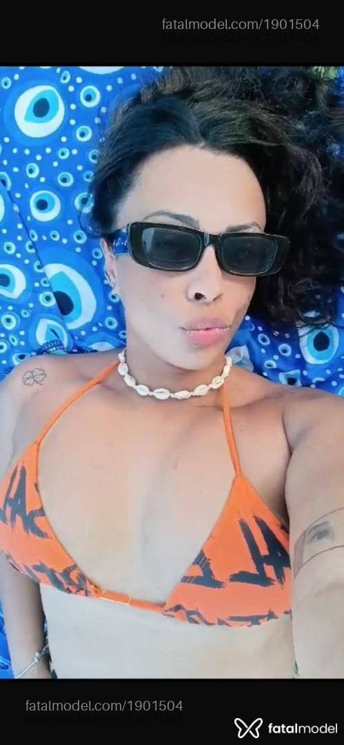 Acompanhante mulher morena (o) de olhos castanhos - Lavínia Magnara