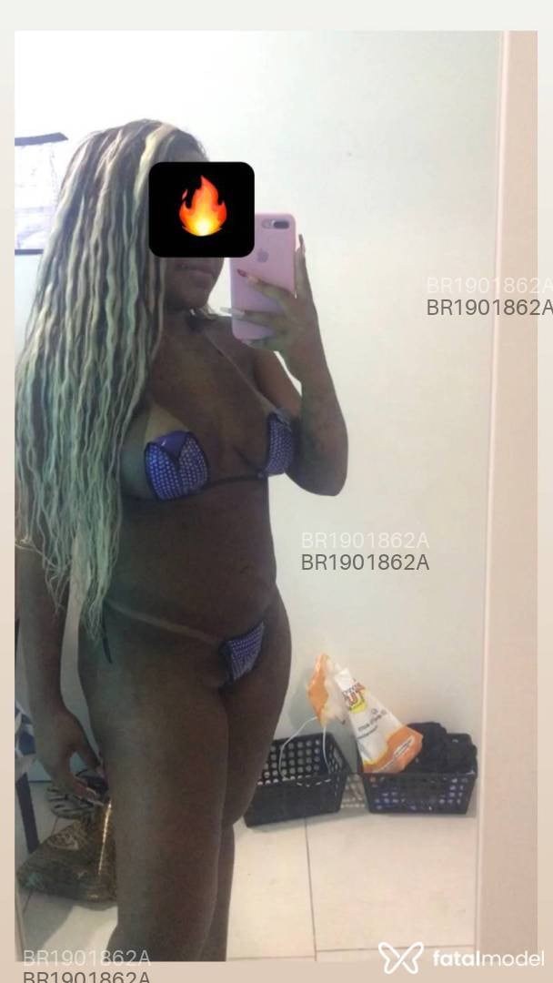 Acompanhante mulher loira (o) de olhos castanhos em São Mateus Acompanhante mulher loira (o) de olhos castanhos em São Mateus - Natasha