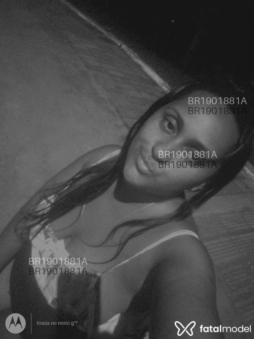 Acompanhante mulher com cabelo castanho de olhos castanhos - Márcia Acompanhante mulher com cabelo castanho de olhos castanhos - Márcia
