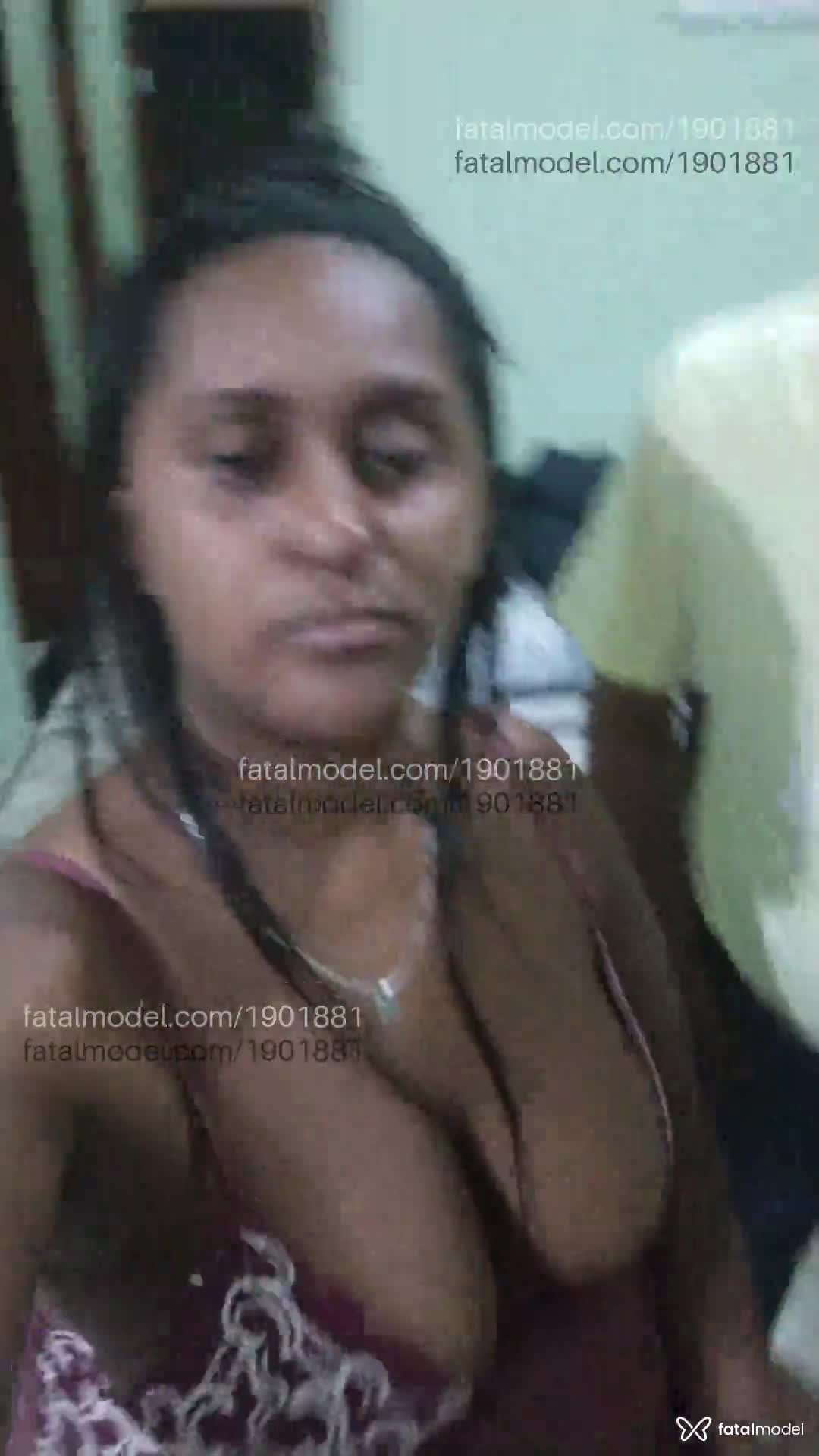 Acompanhante mulher com cabelo castanho de olhos castanhos - Márcia Acompanhante mulher com cabelo castanho de olhos castanhos - Márcia