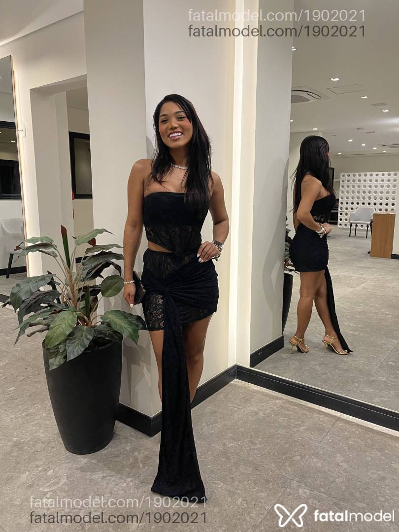 Acompanhante mulher morena (o) de olhos verdes em São Paulo - Jullia Tailandesa