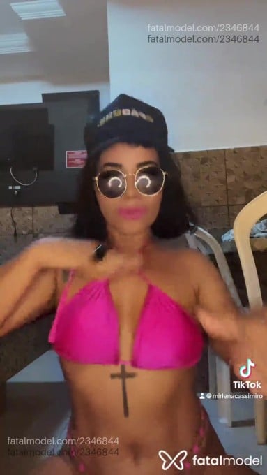 Acompanhante mulher morena (o) de olhos castanhos em João Pessoa - Hymola