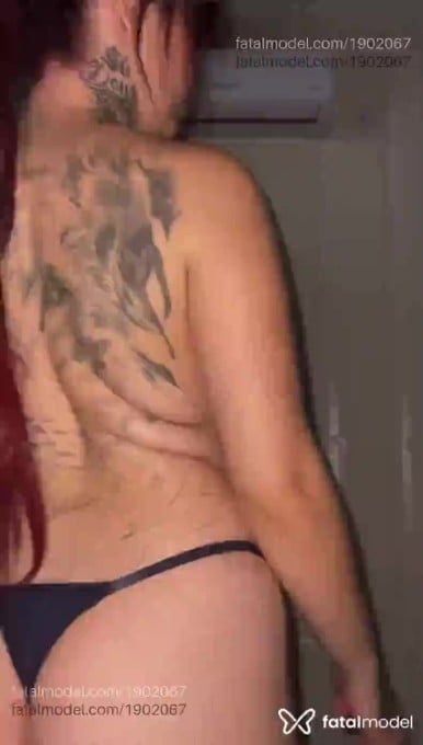 Acompanhante mulher ruiva (o) de olhos castanhos em Cascavel - Bella