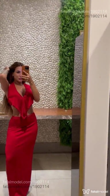 Acompanhante mulher com cabelo castanho de olhos mel em Patrocínio - Melissa