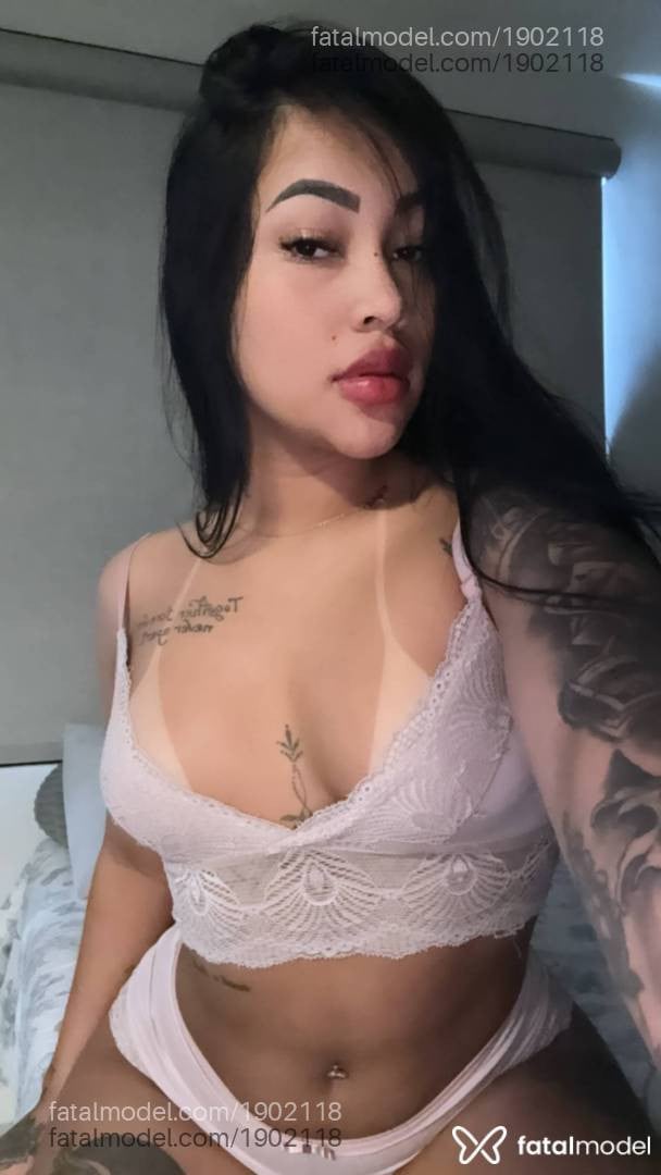Acompanhante mulher morena (o) de olhos pretos em Blumenau - Angel
