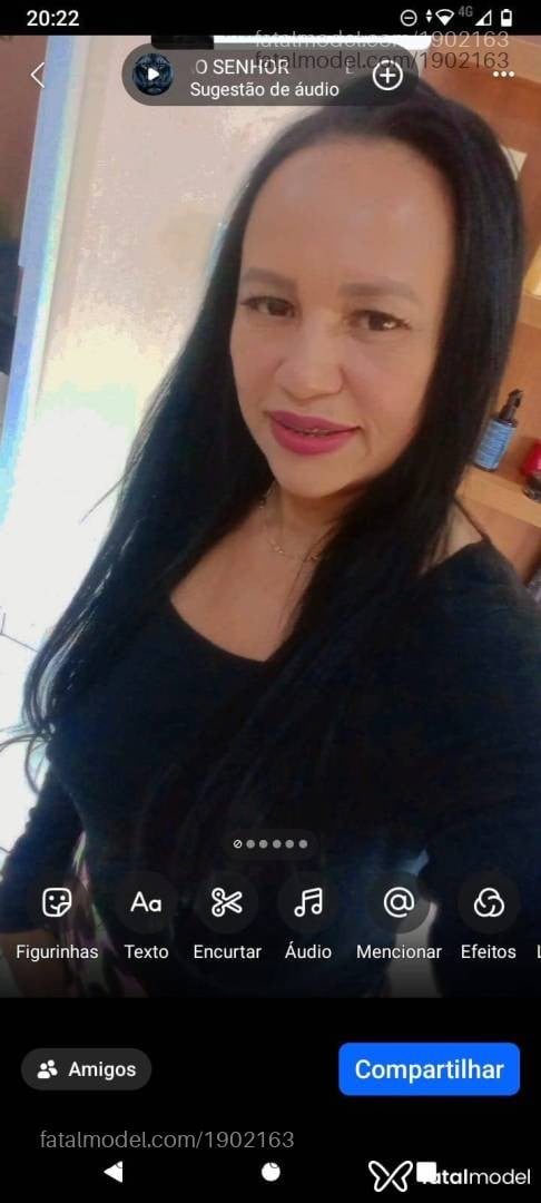 Acompanhante mulher com cabelo castanho de olhos pretos - Sandra Sol