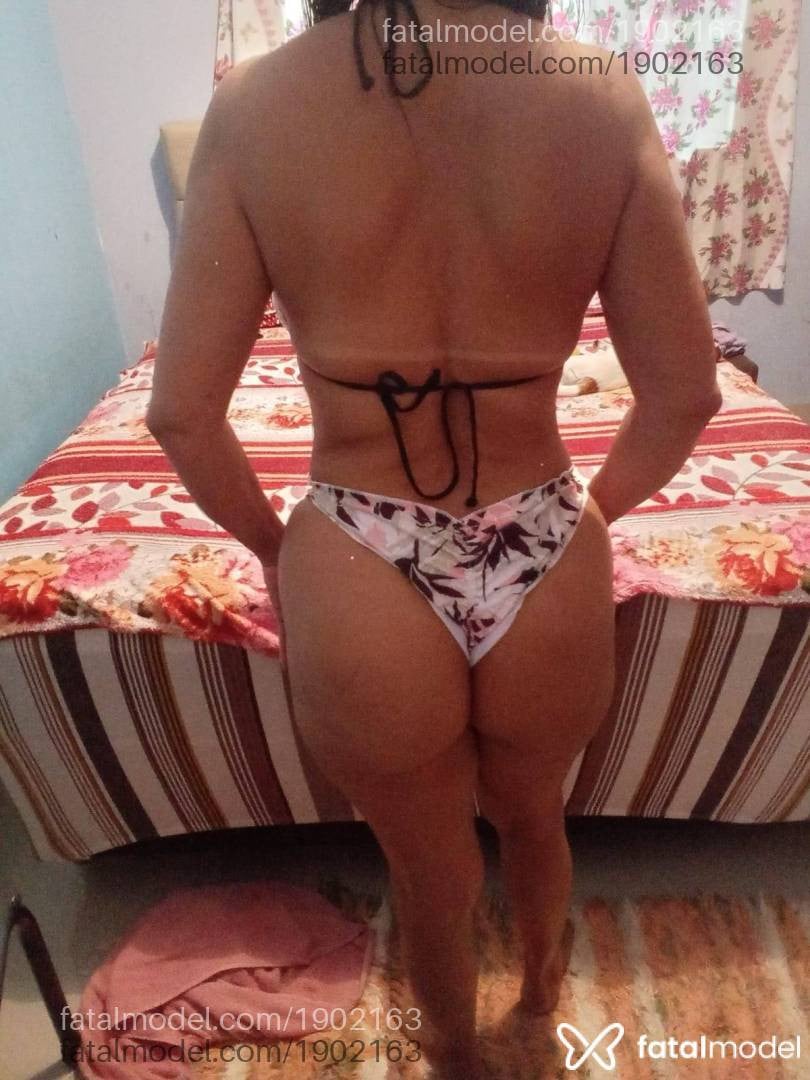 Acompanhante mulher com cabelo castanho de olhos pretos em Ji-Paraná - Sandra Sol