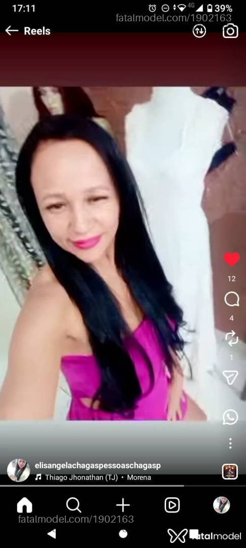 Acompanhante mulher com cabelo castanho de olhos pretos - Sandra Sol