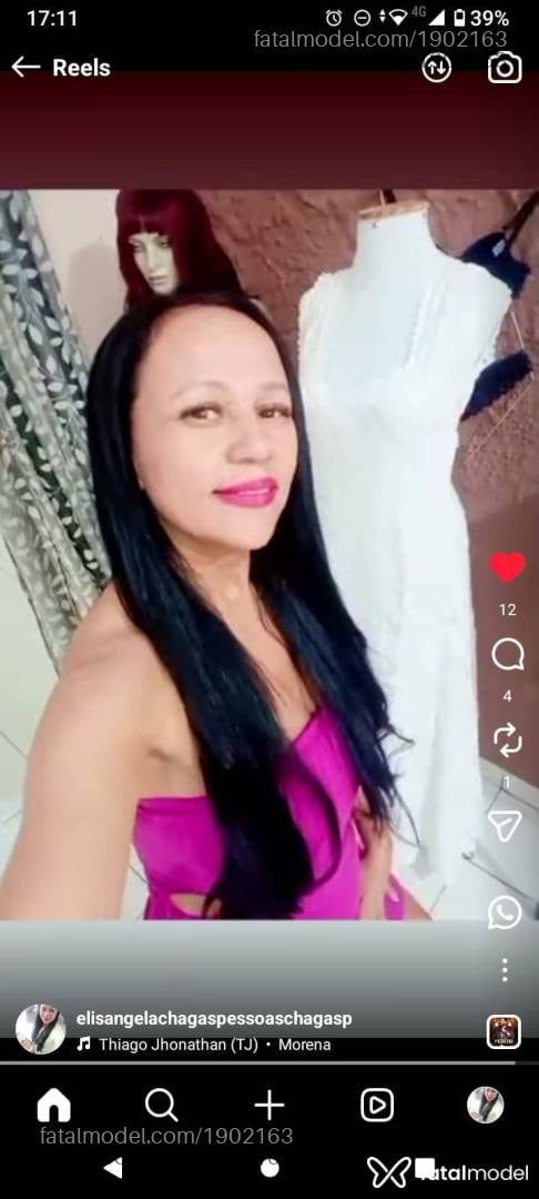 Acompanhante mulher com cabelo castanho de olhos pretos - Sandra Sol