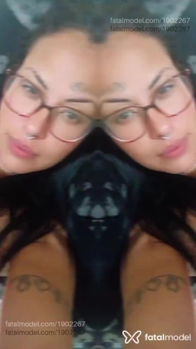Acompanhante mulher com cabelo castanho de olhos pretos em Caxias do Sul - Atenah