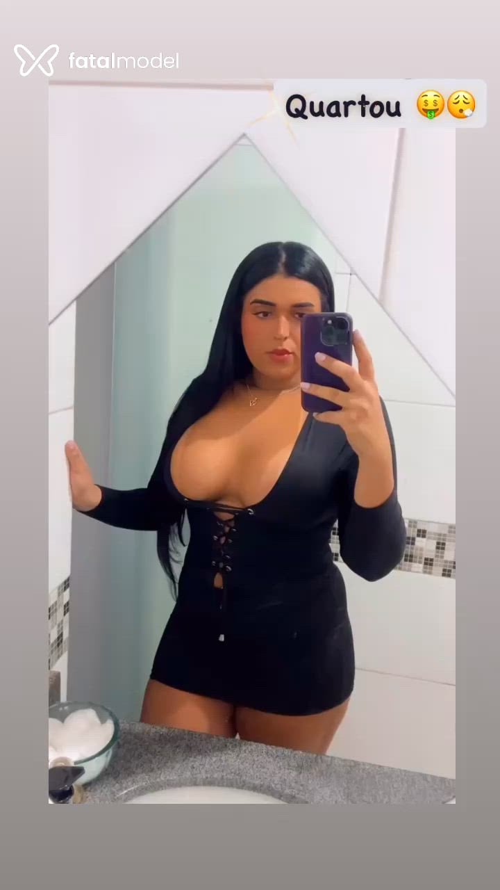 Acompanhante mulher trans com cabelo castanho de olhos pretos - Millena Acompanhante mulher trans com cabelo castanho de olhos pretos - Millena