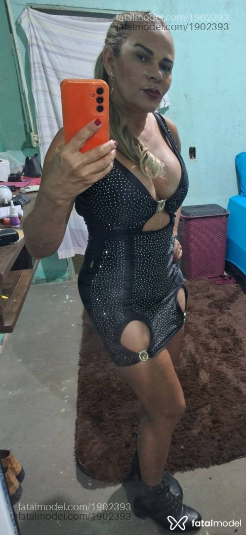 Acompanhante mulher loira (o) de olhos pretos em Sorriso - Janaina