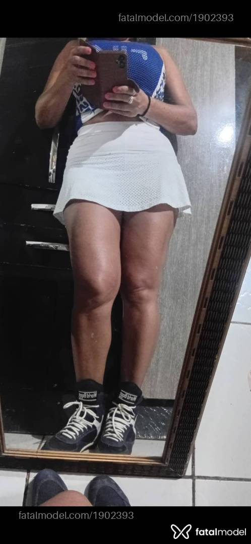 Acompanhante mulher loira (o) de olhos pretos - Janaina Acompanhante mulher loira (o) de olhos pretos - Janaina