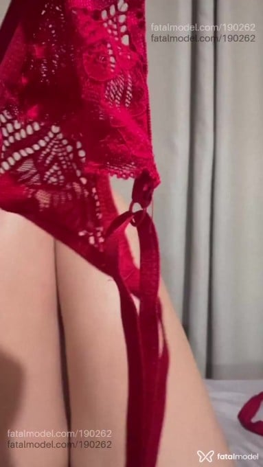Acompanhante mulher com cabelo castanho de olhos castanhos em Realeza - Vanessa