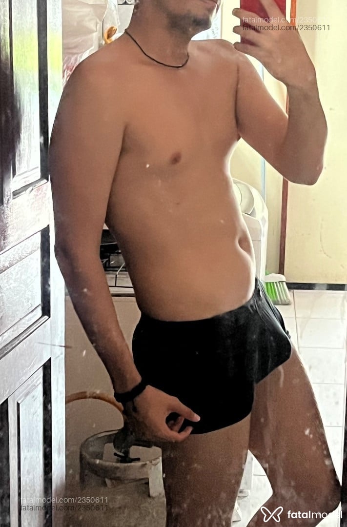 Acompanhante homem com cabelo castanho de olhos castanhos em Fortaleza - Jhonny