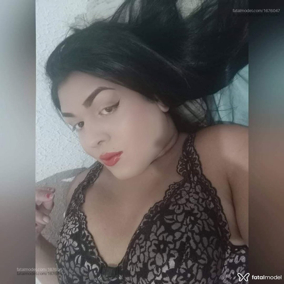 Acompanhante travesti morena (o) de olhos castanhos - Bia Oliveiraa