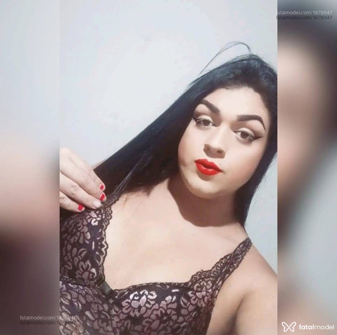 Acompanhante travesti morena (o) de olhos castanhos - Bia Oliveiraa