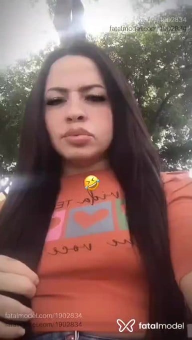 Acompanhante mulher trans com cabelo castanho de olhos castanhos em Fortaleza - Kiara Liz