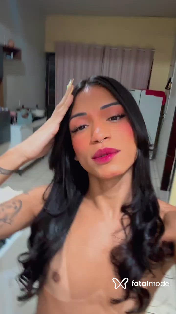 Acompanhante mulher trans morena (o) de olhos castanhos - Sthefanny