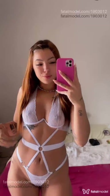 Acompanhante mulher ruiva (o) de olhos mel em Pará de Minas - Maite Faitarone