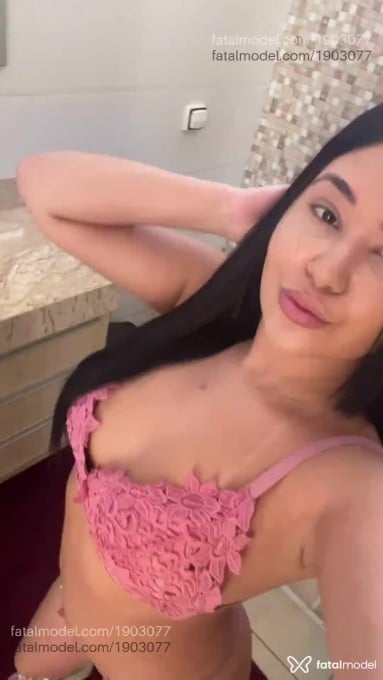 Acompanhante mulher morena (o) de olhos pretos em Jaboticabal Acompanhante mulher morena (o) de olhos pretos em Jaboticabal - Larissa