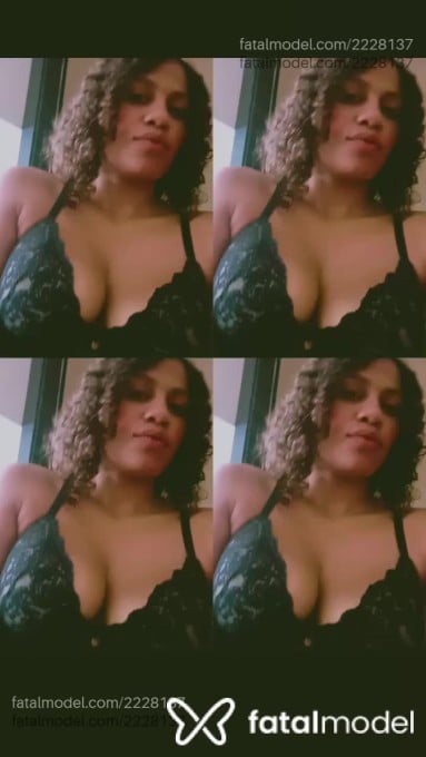 Acompanhante mulher com cabelo castanho de olhos castanhos em Porto Alegre - Juliana